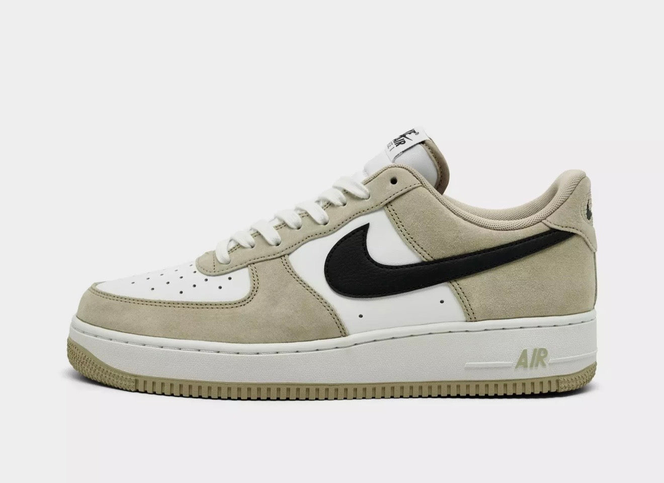 🔥 Nike Air Force 1'07 LV8 🔥